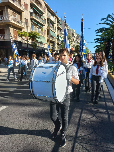 Έως το Ηρώο με το τύμπανο